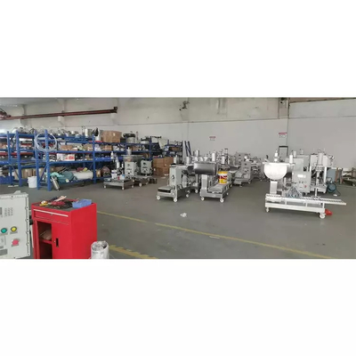 Sızıntı Önleyici 220V Kozmetik Sıvı Dolum Makinesi Çok Amaçlı Dayanıklı