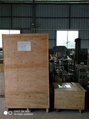 Granül İçin Çok Fonksiyonlu Kozmetik Sıvı Dolum Makinesi 1.1KW Pnömatik