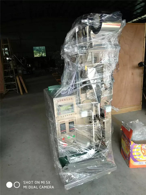 Granül İçin Çok Fonksiyonlu Kozmetik Sıvı Dolum Makinesi 1.1KW Pnömatik