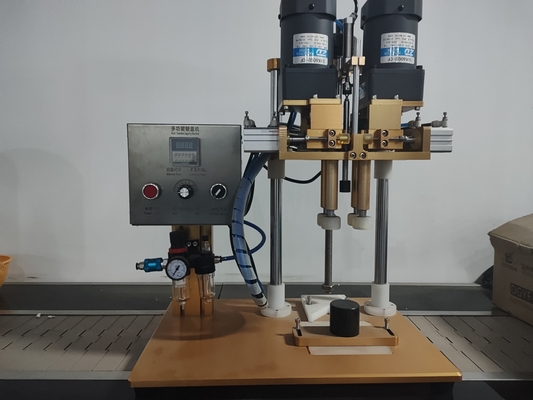 25 adet / dak Yarı Otomatik Kapatma Makinesi Hafif ve Kullanımı Kolay 220V 50HZ