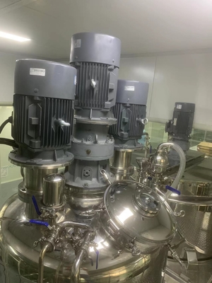 220V 380V Kozmetik Emülgatör Karıştırıcı Yüksek Güvenlikli Vakum Sistemi 5000L