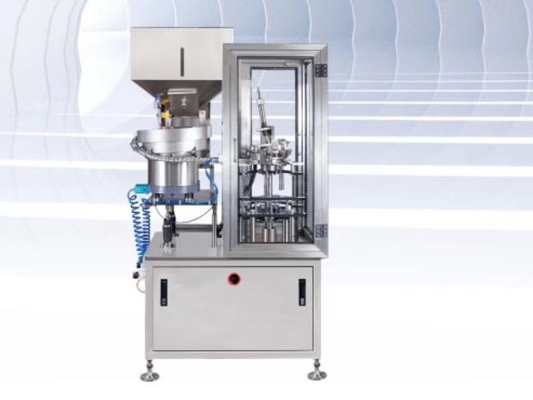 Paslanmaz çelik otomatik doldurma makinesi 20-700 ml özelleştirilebilir 40-70 şişe / dakika